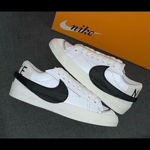 W Nike Blazer Low 77 Jumbo White Black